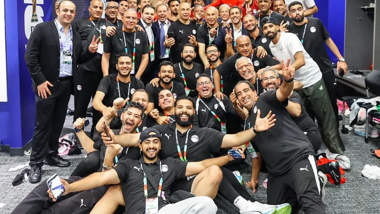 حسن يُشيد بجهاز منتخب مصر بعد التأهل لثمن نهائي المونديال